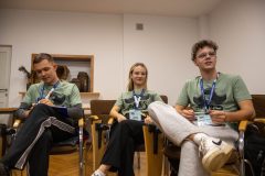 69f569c8-fd10-499b-87d1-474a672ea67d